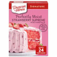 Duncan Hines Signature Perfectly Moist Strawberry Supreme Cake Mix 15.25 OZ